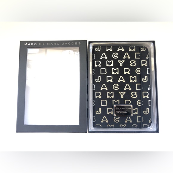 Marc Jacobs iPad mini cover (NIB) - Picture 1 of 6